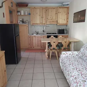 https://bilocale-con-giardino-e-box.it-lombardy.com