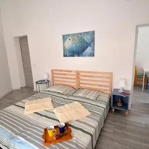 https://casa-degli-avida-zio-nino-nel-borgo-marinaro.sicilyhotelsitaly.net